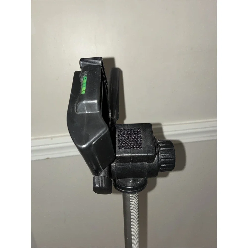 Vivitar VPT 120 Deluxe Lightweight Video Photo Camera Tripod 1999 Works